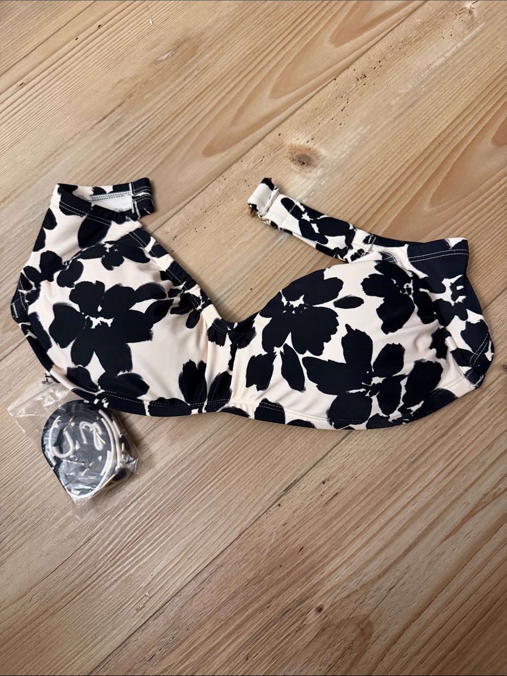 Shade & Shore Black Floral Underwire Bikini Top on Cream